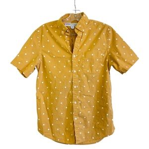 Short Sleeve Button-Down